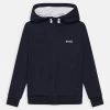 BOSS Kidswear Enfant CARDIGAN SUIT Sweat à Capuche Zippé Navy 2 BOSS Kidswear Enfant CARDIGAN SUIT Sweat à Capuche Zippé Navy -BOSS Soldes Magasin 043f3f5925fa409f9f3e3988d4555142