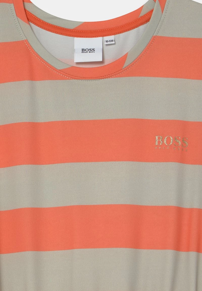 BOSS Kidswear Robe En Jersey Coral Enfant 5 BOSS Kidswear Robe En Jersey Coral Enfant – Image 3