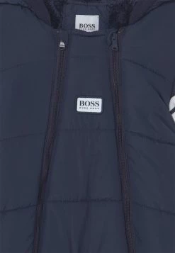 BOSS Kidswear ALL IN ONE Combinaison De Ski Navy Enfant -BOSS Soldes Magasin 1794e51e6d314ccaa7b3237f280258e7