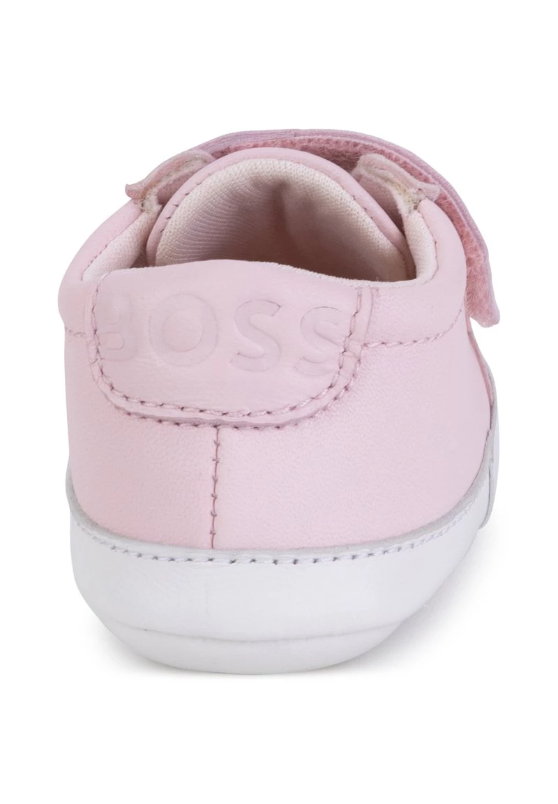 BOSS Kidswear Enfant Chaussons Pour Bébé Pink 6 BOSS Kidswear Enfant Chaussons Pour Bébé Pink – Image 4
