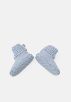 BOSS Kidswear PULL ON HAT SLIPPERS BOX SET UNISEX Bonnet Pale Blue