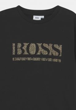 BOSS Kidswear LONG SLEEVE CAPSULE T Shirt à Manches Longues Black Enfant 7 BOSS Kidswear LONG SLEEVE CAPSULE T Shirt à Manches Longues Black Enfant -BOSS Soldes Magasin 25cb7f340c834cc2a4f4de089f9295dc
