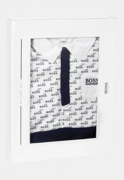 BOSS Kidswear ALL IN ONE Combinaison Whitenavy Enfant -BOSS Soldes Magasin 28f2e34cc65a4a43877d9d222dbb2396