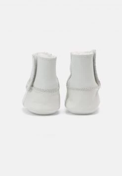 BOSS Kidswear NEW BORN UNISEX Chaussons Pour Bébé Offwhite 11 BOSS Kidswear NEW BORN UNISEX Chaussons Pour Bébé Offwhite -BOSS Soldes Magasin 2c20fc3854e3444ab2ddb79b7c4e49de