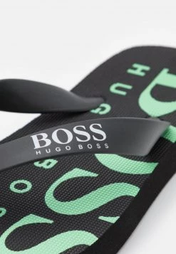 BOSS Kidswear Enfant Tongs Black 10 BOSS Kidswear Enfant Tongs Black -BOSS Soldes Magasin 30817ba02c834ec4b04cec98814cd829