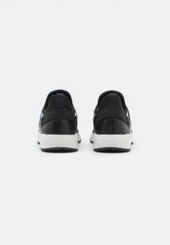 BOSS Kidswear Enfant TRAINERS Baskets Basses Black 10 BOSS Kidswear Enfant TRAINERS Baskets Basses Black -BOSS Soldes Magasin 31084f71b3344df7bc47d544496bed8a