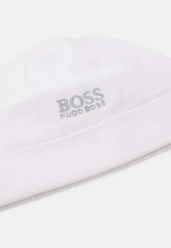 BOSS Kidswear PULL ON HAT UNISEX Bonnet White -BOSS Soldes Magasin 365bee42a32e439a853092be18aa1efc