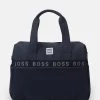 BOSS Kidswear CHANGING BAG UNISEX Sac à Langer Navy -BOSS Soldes Magasin 4154ae85ff4c49128b83810cbce67cf0