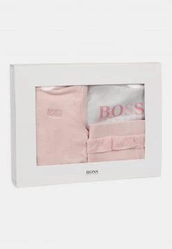 BOSS Kidswear SET Sweat à Capuche Zippé Pinkpale Enfant -BOSS Soldes Magasin 41f4d6ad64394f4e866c498ae373ed1f
