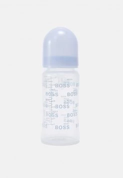 BOSS Kidswear BOTTLE SET UNISEX Service De Table Pour Enfants Pale Blue -BOSS Soldes Magasin 4a1a4d2c73c14450a71bf9d6bc5c06f0