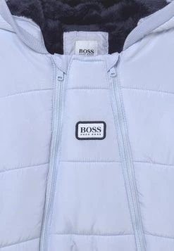 BOSS Kidswear ALL IN ONE Combinaison De Ski Pale Blue Enfant 10 BOSS Kidswear ALL IN ONE Combinaison De Ski Pale Blue Enfant -BOSS Soldes Magasin 4c4281d69bf54eb08df2ecdecc8c2d91