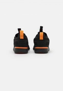 BOSS Kidswear Enfant TRAINERS Baskets Basses Black -BOSS Soldes Magasin 70ee456ebdc0486e80cafbc59b8a6ee3