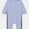 BOSS Kidswear Enfant ALL IN ONE Combinaison Pale Blue -BOSS Soldes Magasin 76f2e3e3ab2f4263b2ba9370acf97e20