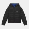 BOSS Kidswear Enfant REVERSIBLE PUFFER Doudoune Blue 1 BOSS Kidswear Enfant REVERSIBLE PUFFER Doudoune Blue -BOSS Soldes Magasin 82aa633e35804f32a1c8e0aaeb5c2197
