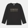 BOSS Kidswear LONG SLEEVE CAPSULE T Shirt à Manches Longues Black Enfant -BOSS Soldes Magasin 915dde21618e465b95d368c8d3f14273