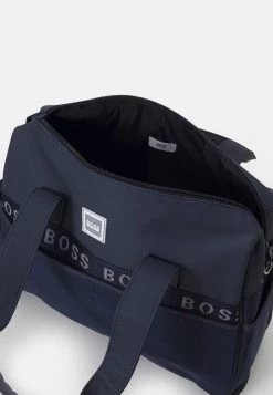 BOSS Kidswear CHANGING BAG UNISEX Sac à Langer Navy 10 BOSS Kidswear CHANGING BAG UNISEX Sac à Langer Navy -BOSS Soldes Magasin 93ce025ebcd2473fb83679b63cd2268c