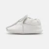 BOSS Kidswear NEW BORN UNISEX Chaussons Pour Bébé White 1 BOSS Kidswear NEW BORN UNISEX Chaussons Pour Bébé White -BOSS Soldes Magasin 9caf5f0a929e48fd94be68e41047a0ae