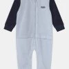 BOSS Kidswear Enfant ALL IN ONE Combinaison Pale Blue -BOSS Soldes Magasin b0a453143ed94baea8d4196275e63117