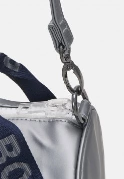 BOSS Kidswear SHOULDER BAG UNISEX Sac Bandoulière Light Grey -BOSS Soldes Magasin b79b217629754a8ca00470c6e0728d06