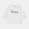 BOSS Kidswear LONG SLEEVE T Shirt à Manches Longues White Enfant 1 BOSS Kidswear LONG SLEEVE T Shirt à Manches Longues White Enfant -BOSS Soldes Magasin bd2333c22ad74845a3bacd2d2e672c17