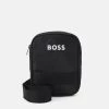 BOSS Kidswear BUM BAG UNISEX Sac Bandoulière Black -BOSS Soldes Magasin c1fc0884d1d346cf98e7d93a1a50449d