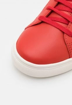BOSS Kidswear Enfant TRAINERS Baskets Basses Red -BOSS Soldes Magasin c64d026173834c62af02c25c5555ea21