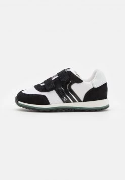 BOSS Kidswear TRAINERS Baskets Basses Black Enfant