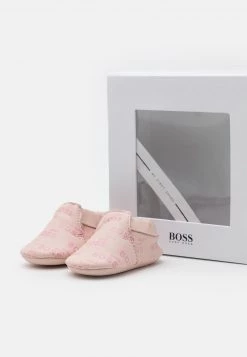 BOSS Kidswear NEW BORN Cadeau De Naissance Pinkpale Enfant -BOSS Soldes Magasin d07d7620e1dc44c1884d68758165ce7e