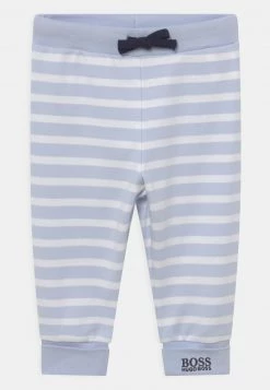 BOSS Kidswear SET Pantalon Classique Pale Blue Enfant 10 BOSS Kidswear SET Pantalon Classique Pale Blue Enfant -BOSS Soldes Magasin d17fc103721c4e6885bf2e82fe190381