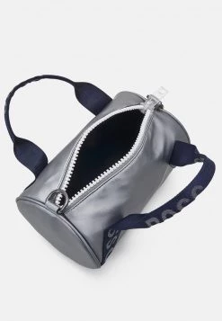 BOSS Kidswear SHOULDER BAG UNISEX Sac Bandoulière Light Grey -BOSS Soldes Magasin ddc709334e3d47d1aa3e7153eaa41b72