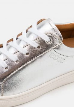 BOSS Kidswear TRAINERS Baskets Basses Light Grey Enfant -BOSS Soldes Magasin ea44b4624233490eb16713ead43a03a6