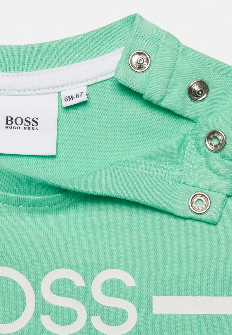 BOSS Kidswear Enfant SHORTSLEEVES TEE T Shirt Imprimé Prairie 5 BOSS Kidswear Enfant SHORTSLEEVES TEE T Shirt Imprimé Prairie – Image 3