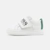 BOSS Kidswear Enfant TRAINERS Baskets Basses White -BOSS Soldes Magasin ec9ad5864500406092afddec855eb89f