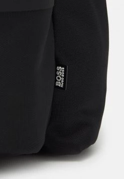 BOSS Kidswear UNISEX Sac à Dos Black -BOSS Soldes Magasin f1270945af404f1cbc92ef8290943104