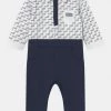 BOSS Kidswear ALL IN ONE Combinaison Whitenavy Enfant -BOSS Soldes Magasin f341f86b0da248dba801d42a83a6f990