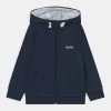 BOSS Kidswear Enfant Sweat à Capuche Zippé Navy -BOSS Soldes Magasin f7c53dce00dd467f99ea3279bc1e99cc