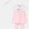 BOSS Kidswear DRESS HEADBAND GIFT BOX SET Legging Baby Pink Enfant -BOSS Soldes Magasin f8dbd1754c7a420c850aac6cc438bdf4
